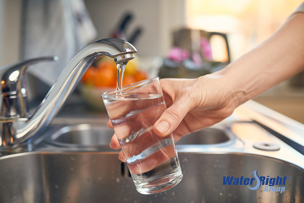 Filling up glass with tap water